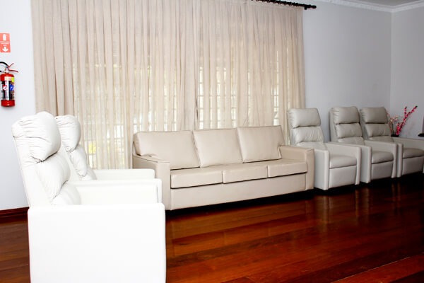 imgi_19_sala_de_tv_unidade1_casa_de_repouso_em_campinas_reviva_seniors_4