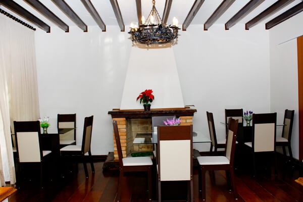 imgi_20_sala_de_tv_unidade1_casa_de_repouso_em_campinas_reviva_seniors_6