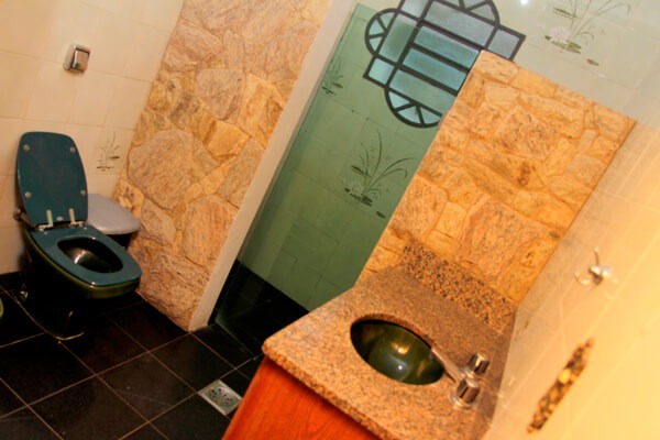 imgi_33_banheiro_unidade2_casa_de_repouso_em_campinas_4-1