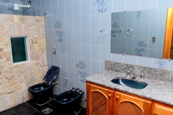 imgi_34_banheiro_unidade2_casa_de_repouso_em_campinas_5-1